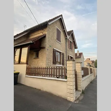 Charmante Petite Maison De Vacance *