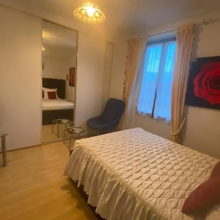 Charmante Petite Maison De Vacance * Nogent-sur-Oise